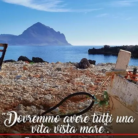 Bed & Breakfast Torre Saracena Vista Mare 3*