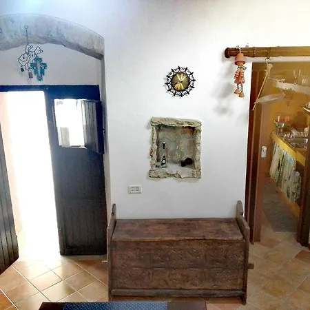 Torre Saracena Vista Mare Bed & Breakfast
