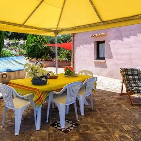 Torre Saracena Vista Mare Bed & Breakfast